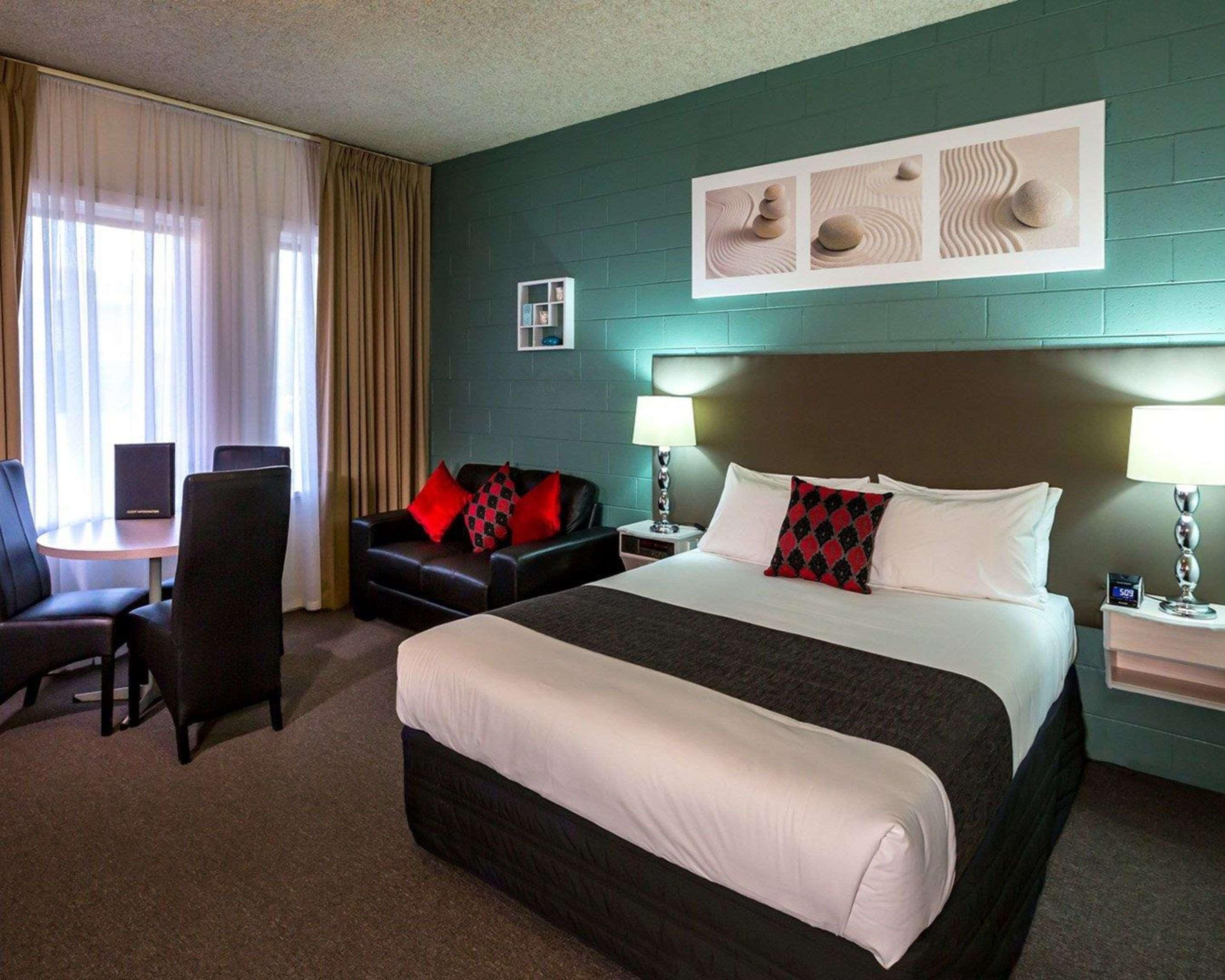 Comfort Inn & Suites King Avenue Sale Bagian luar foto